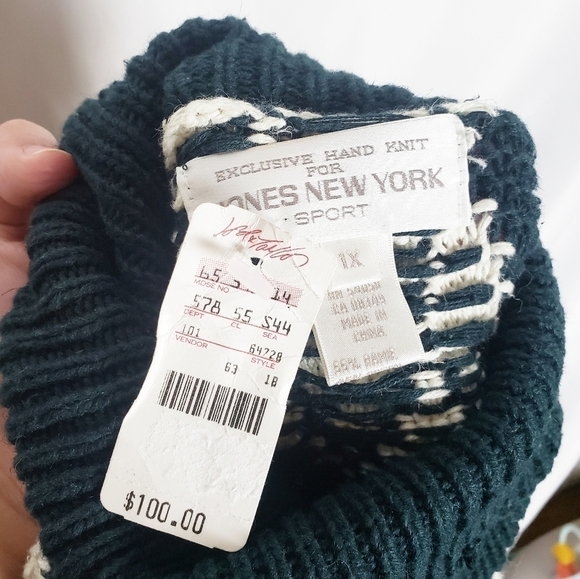 VINTAGE Jones New York Sport sweater hand knit handknit - Picture 4 of 5